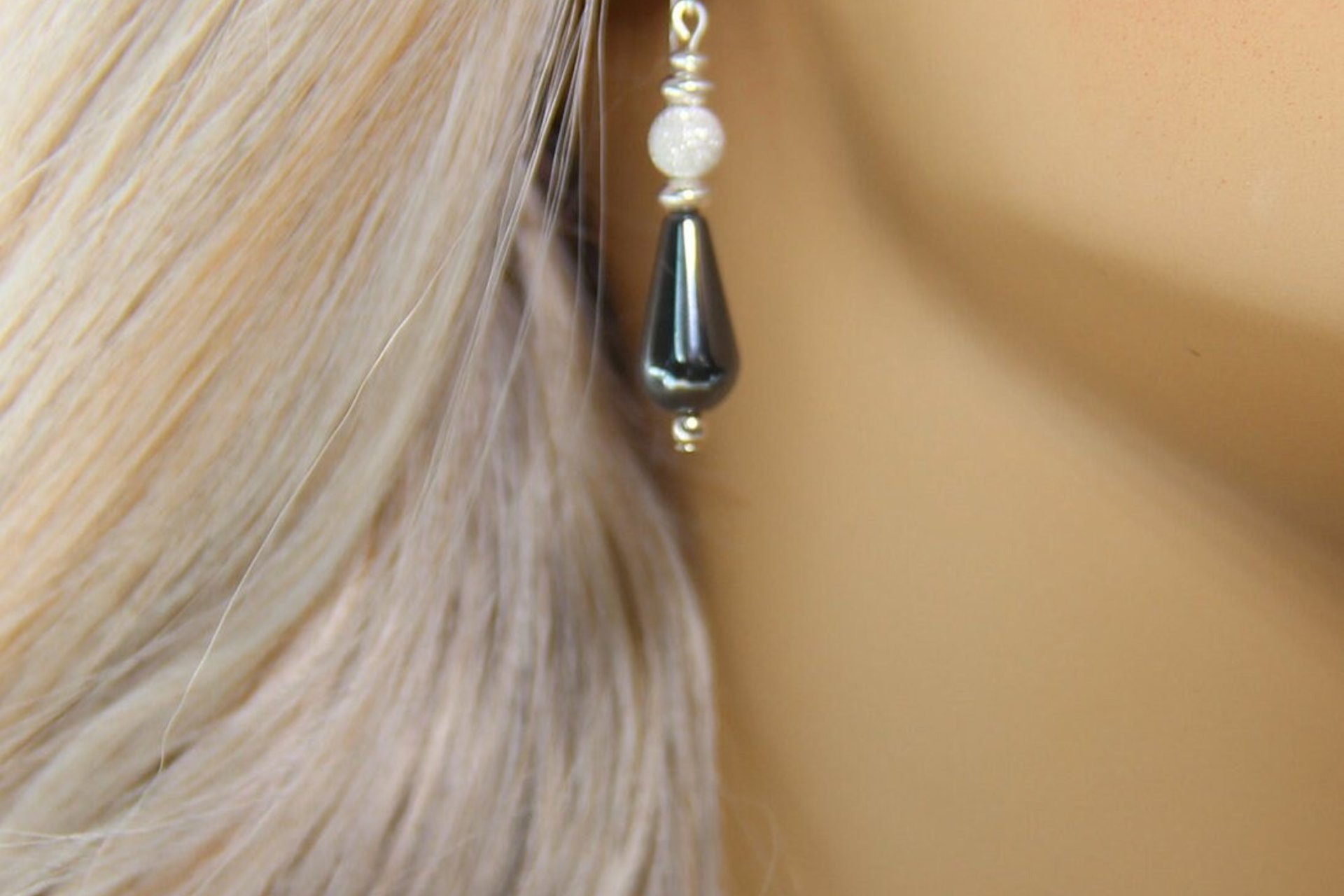 Hemalyke Teardrop Earrings, Sterling Silver Earrings, Stardust Silver Earrings